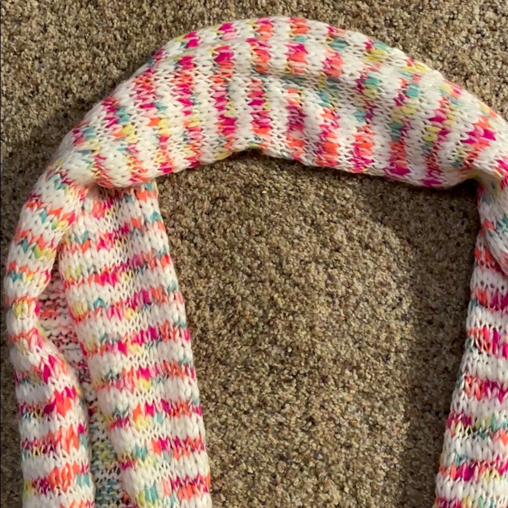 Scarf - Picture 2 of 2